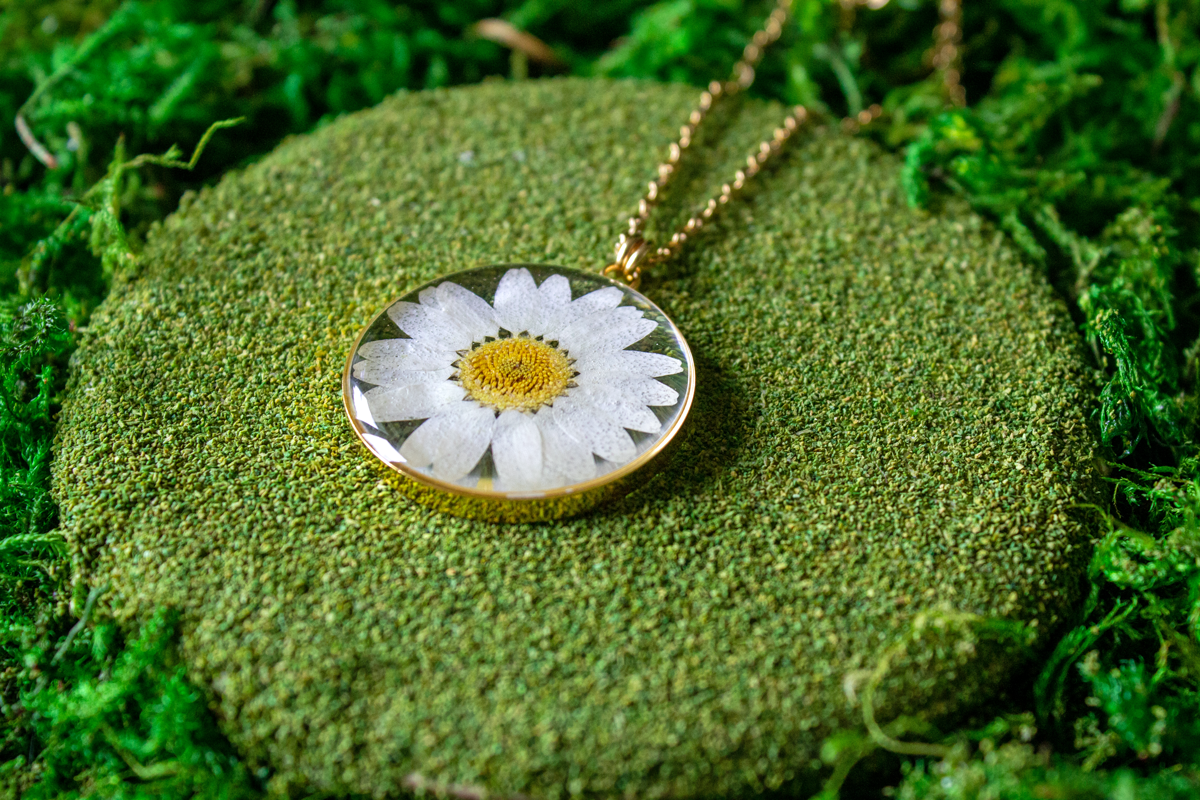Daisy Necklace